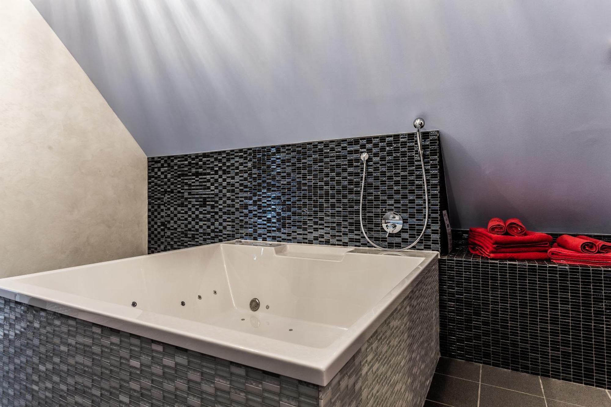 Lustra Stundenhotel - Adults Only Ландсхут Екстериор снимка
