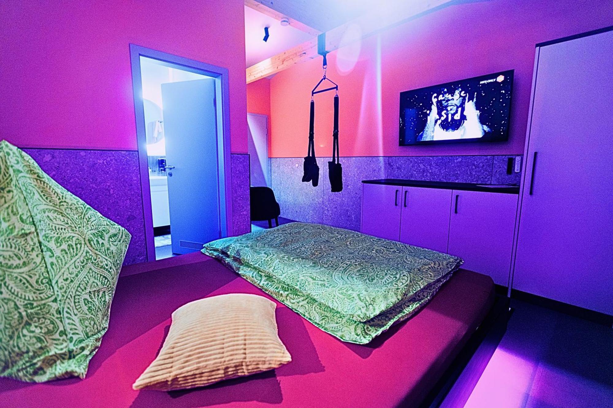 Lustra Stundenhotel - Adults Only Ландсхут Екстериор снимка