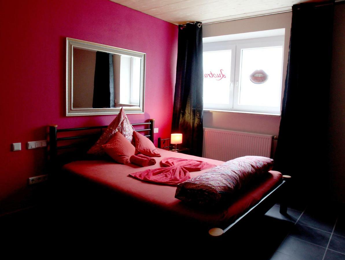 Lustra Stundenhotel - Adults Only Ландсхут Екстериор снимка